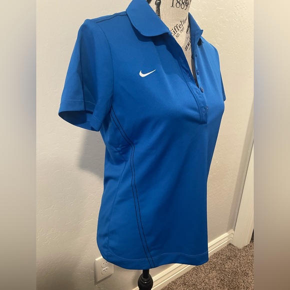 Nike Shirt - Picture 4 of 7